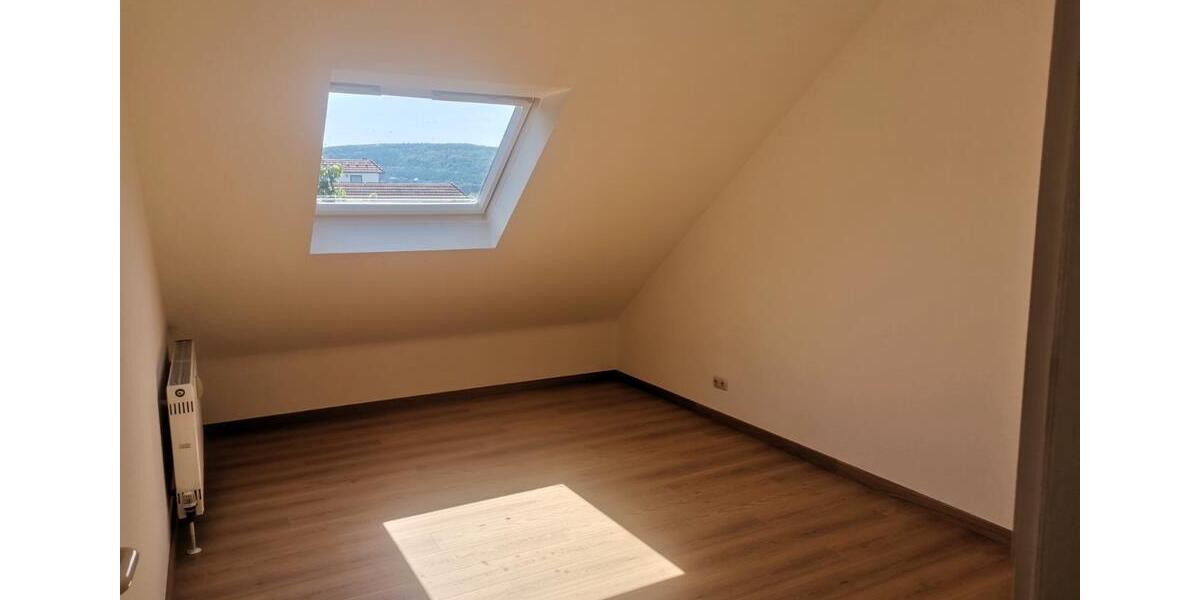 Dachgeschoßwohnung Miltenberg - 2 Zimmer, 50 m&sup2;, 530&euro; | Angebot:26682589