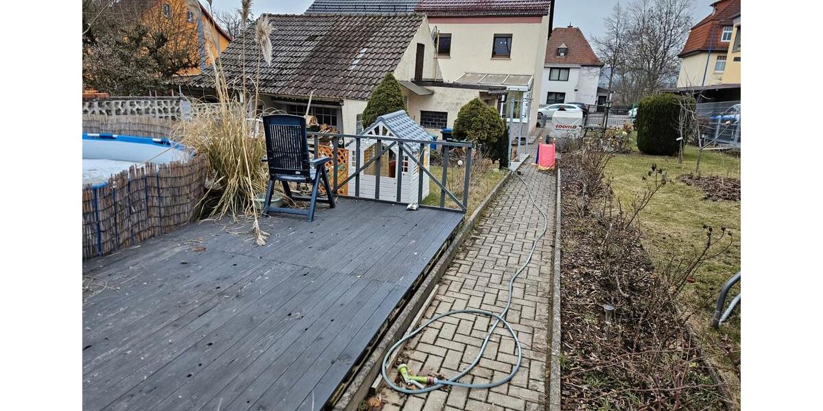 Einfamilienhaus Gotha - 8 Zimmer, 200 m&sup2;, 1.500&euro; | Angebot:26289768