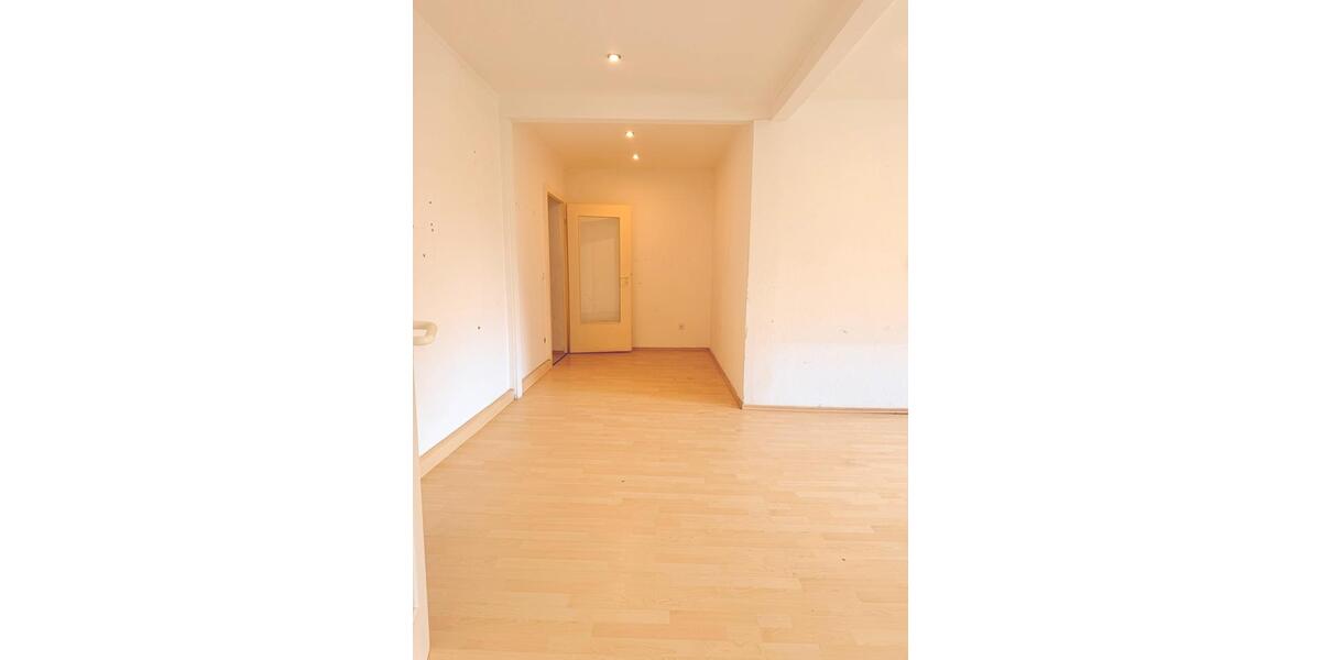 Etagenwohnung Krefeld Gellep-Stratum - 2 Zimmer, 68 m&sup2;, 890&euro; | Angebot:26396513
