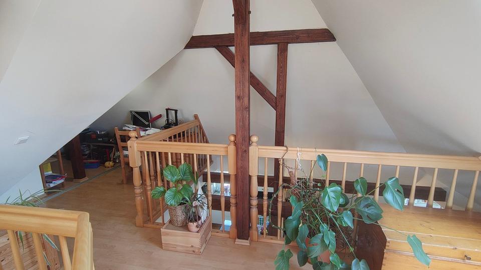 Dachgeschoßwohnung Großröhrsdorf - 4 Zimmer, 115 m&sup2;, 920&euro; | Angebot:26665606