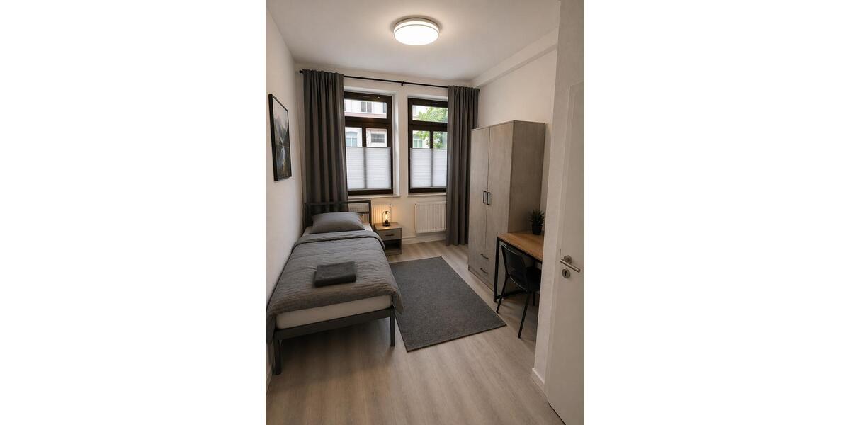 Wohnen auf Zeit Meerane - 5 Zimmer, 112 m&sup2;, 350&euro; | Angebot:26461796