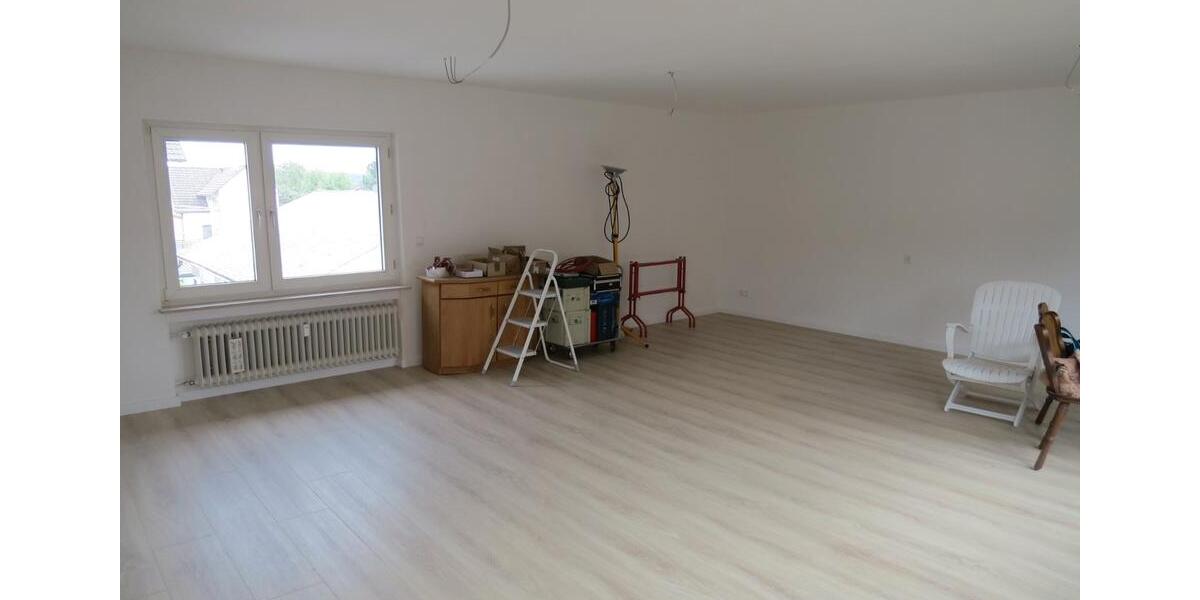Etagenwohnung Hasselroth - 3 Zimmer, 95 m&sup2;, 890&euro; | Angebot:26577776