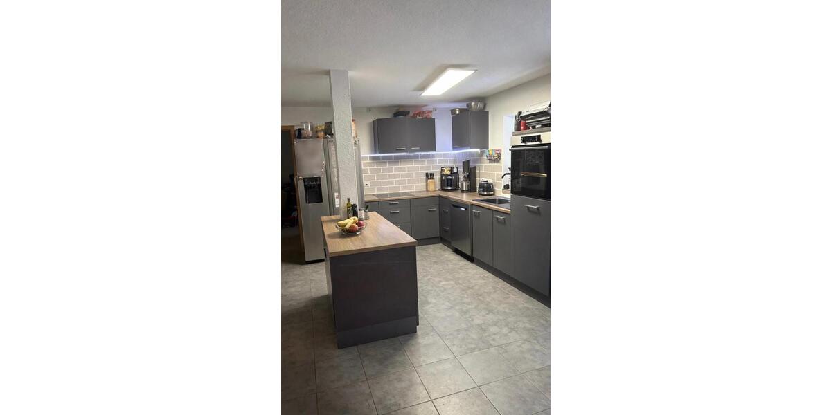 Etagenwohnung Neustadt am Rübenberge - 4 Zimmer, 140 m&sup2;, 1.330&euro; | Angebot:24715523