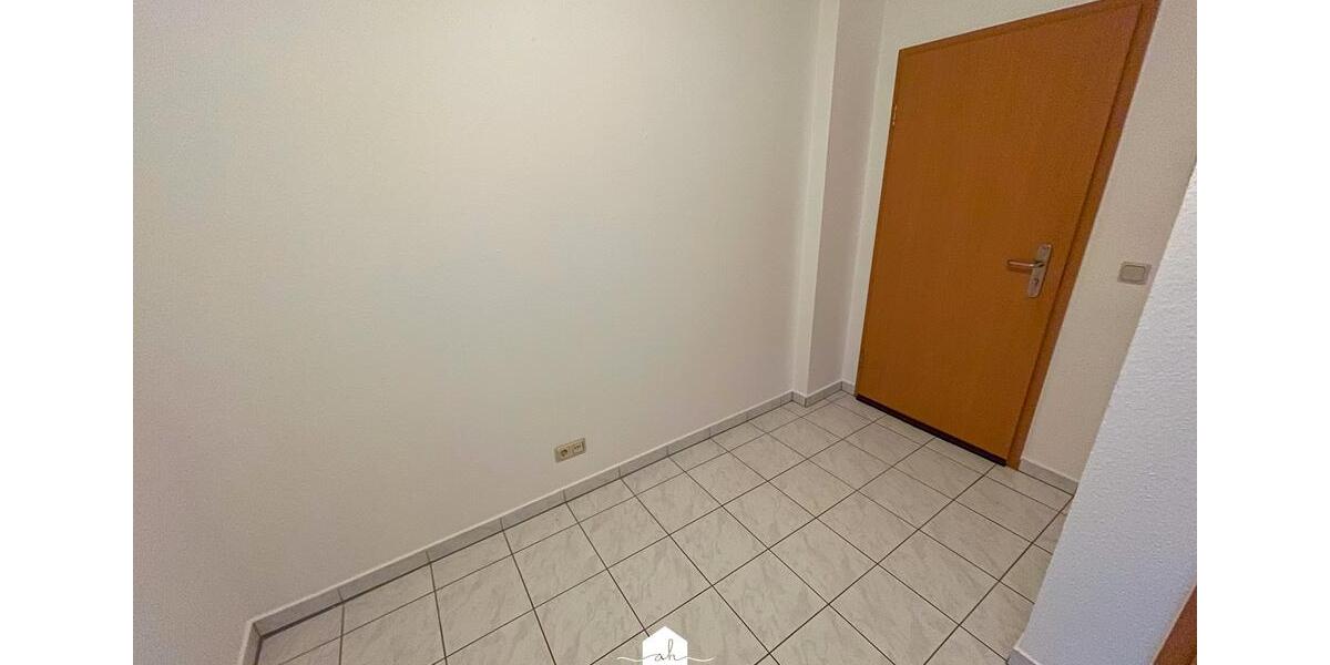 Erdgeschoßwohnung Gera Alt-Bieblach - 2 Zimmer, 71 m&sup2;, 400&euro; | Angebot:24868707