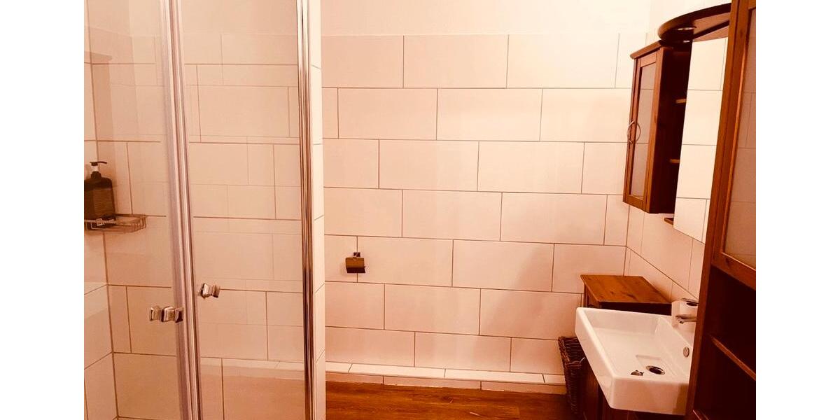 Wohnen auf Zeit Reisbach Englmannsberg - 12 Zimmer, 300 m&sup2;, 400&euro; | Angebot:26054750