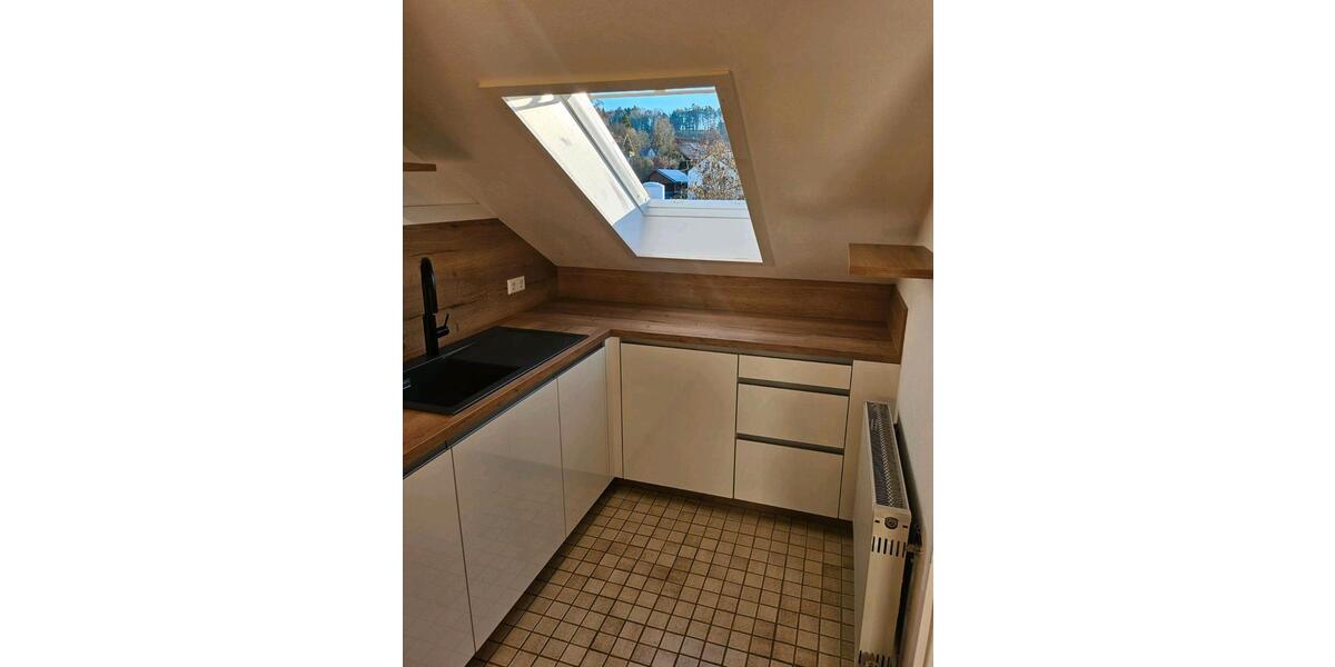 Dachgeschoßwohnung Bühlerzell - 4 Zimmer, 100 m&sup2;, 1.100&euro; | Angebot:24308414