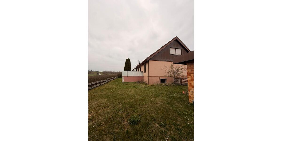 Einfamilienhaus Hohenstein - 5 Zimmer, 139 m&sup2;, 1.500&euro; | Angebot:26200887