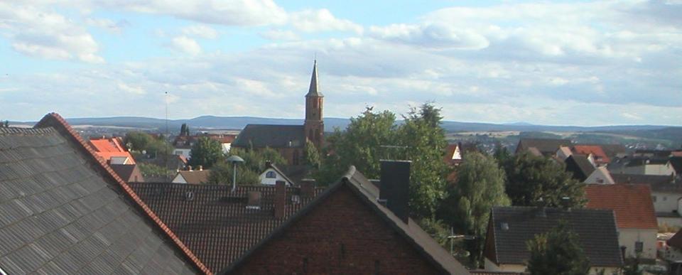 Dachgeschoßwohnung Heuchelheim a. d. Lahn - 4 Zimmer, 104 m&sup2;, 1.090&euro; | Angebot:26625389