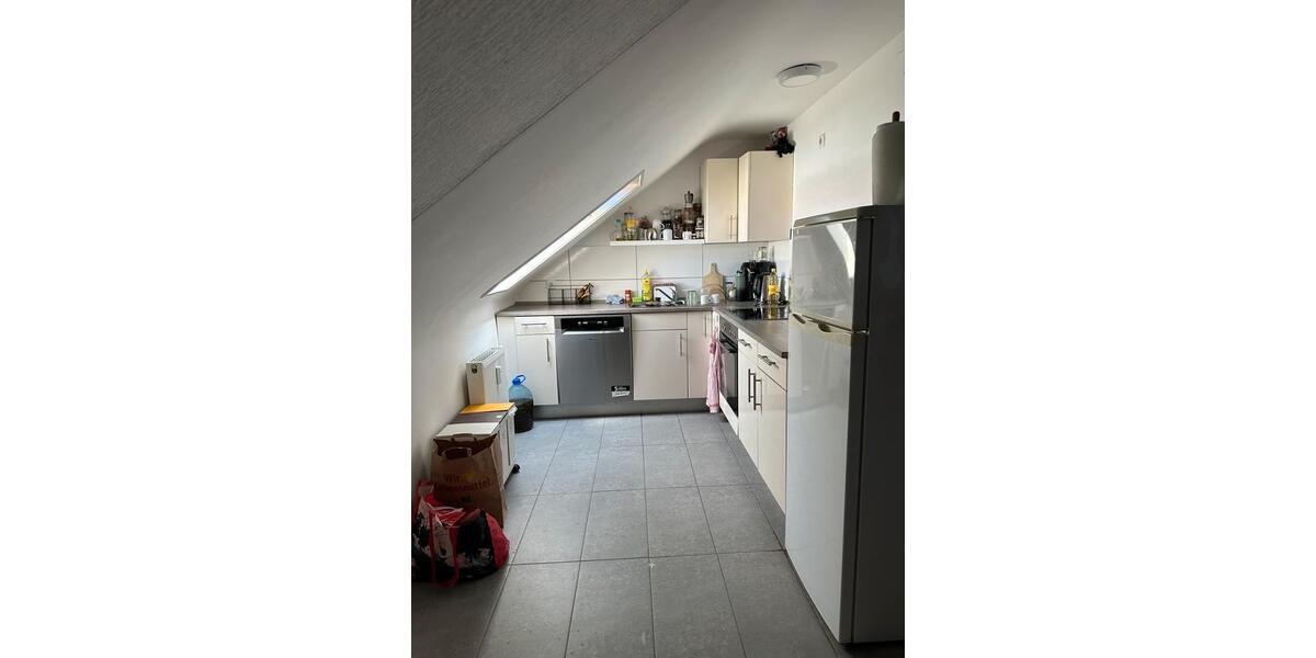 Dachgeschoßwohnung Wendlingen am Neckar - 3 Zimmer, 69 m&sup2;, 1.100&euro; | Angebot:27544874