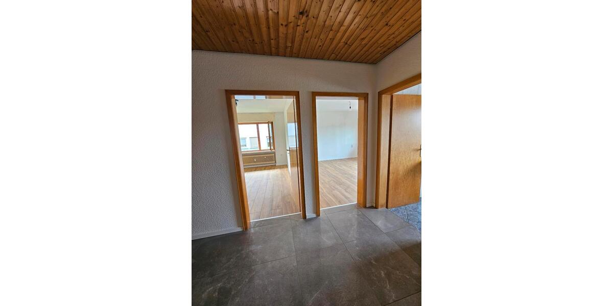 Etagenwohnung Heringen (Werra) - 3 Zimmer, 85 m&sup2;, 650&euro; | Angebot:23997602