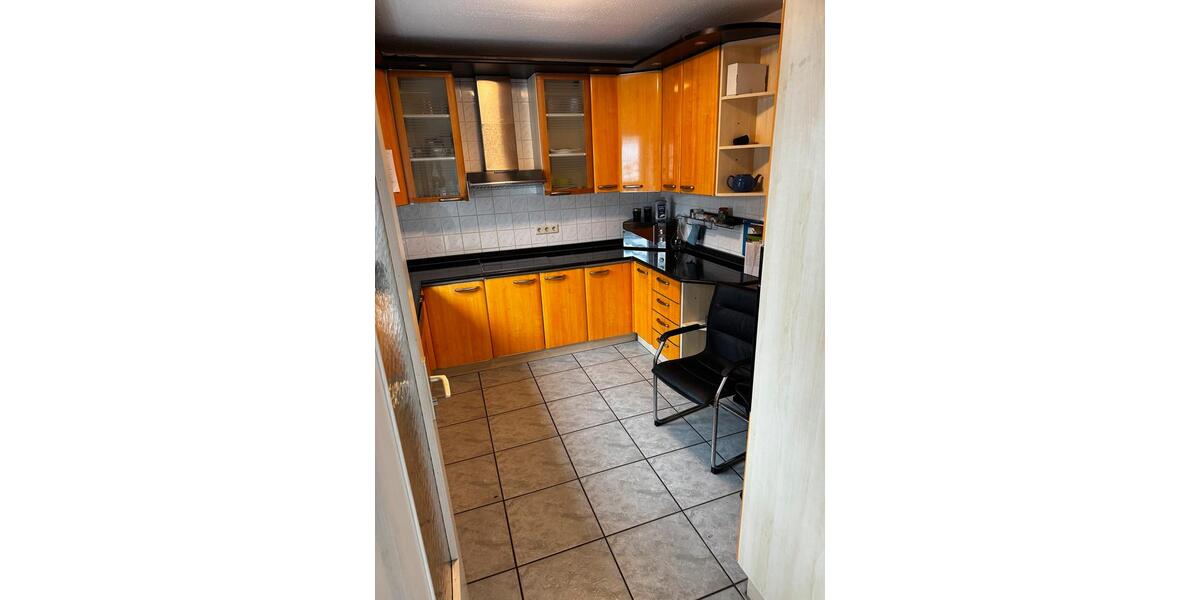 Wohnen auf Zeit Neuhofen - 13 Zimmer, 300 m&sup2;, 19&euro; | Angebot:25931186