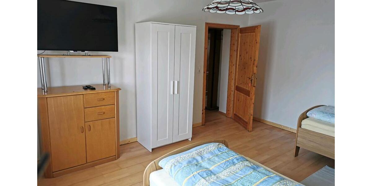 Wohnen auf Zeit Homberg (Efze) - 3 Zimmer, 100 m&sup2;, 15&euro; | Angebot:21607049