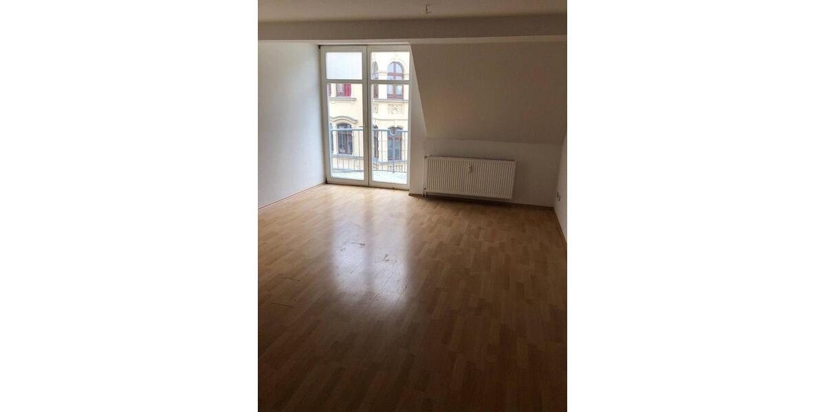 Dachgeschoßwohnung Oschersleben (Bode) - 3 Zimmer, 80 m&sup2;, 560&euro; | Angebot:24422821