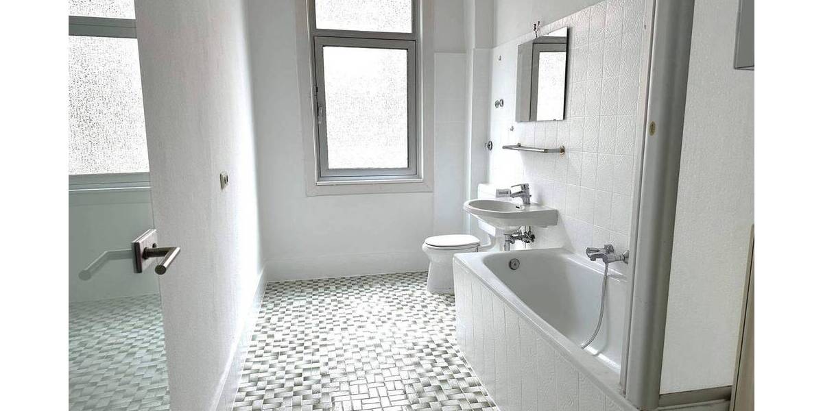 Etagenwohnung Wiesbaden Mitte - 2 Zimmer, 69 m&sup2;, 759&euro; | Angebot:26797013