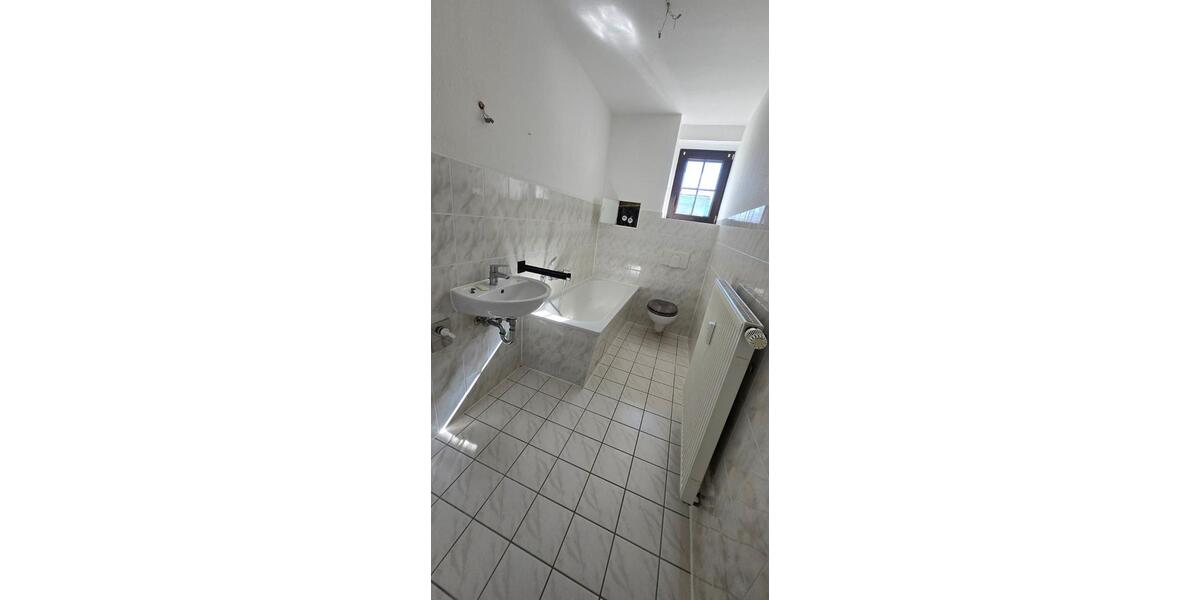 Etagenwohnung Hainichen - 3 Zimmer, 59 m&sup2;, 325&euro; | Angebot:24254644