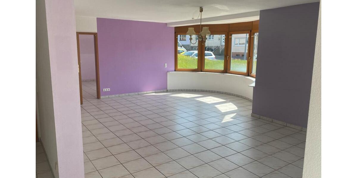 Erdgeschoßwohnung Schiffweiler - 2 Zimmer, 95 m&sup2;, 760&euro; | Angebot:26531600