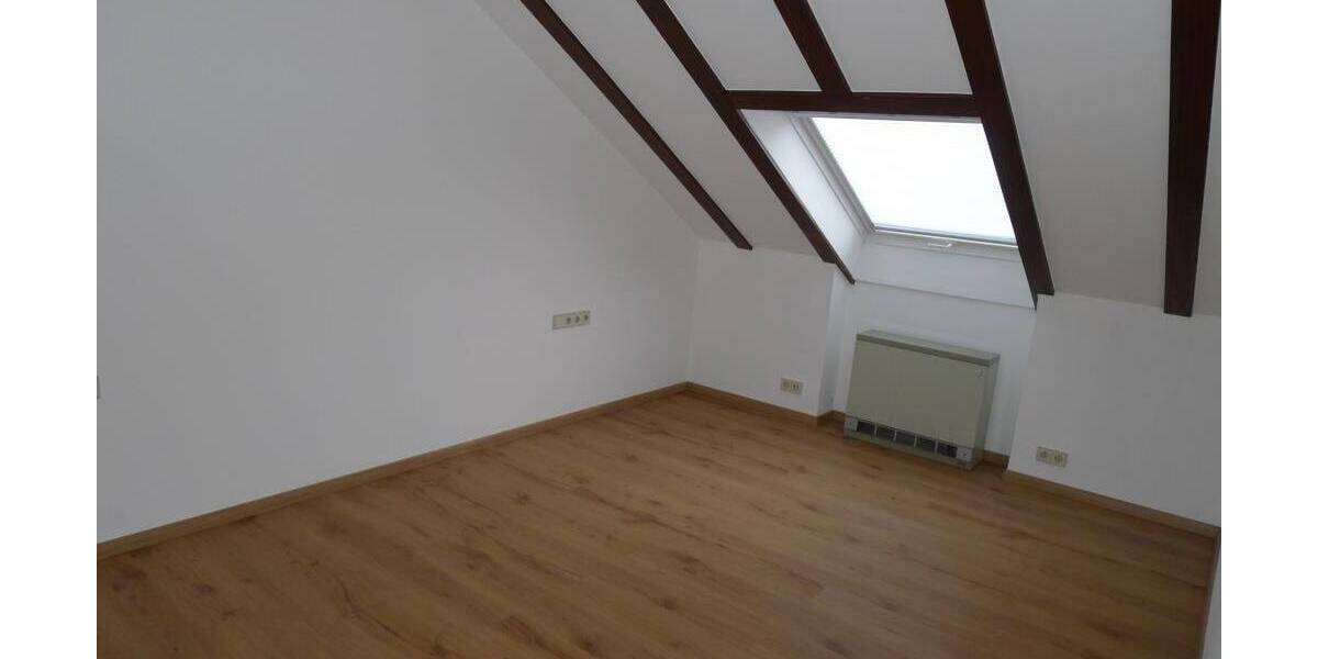Etagenwohnung Achern - 2 Zimmer, 85 m&sup2;, 850&euro; | Angebot:26904203