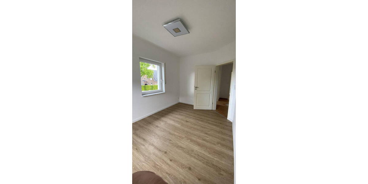 Doppelhaushälfte Hamburg Lurup - 5 Zimmer, 130 m&sup2;, 2.300&euro; | Angebot:26569284
