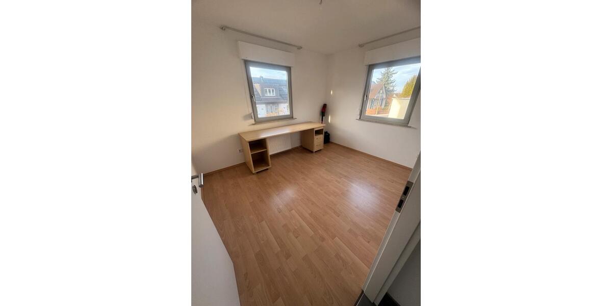 Einfamilienhaus Neustadt an der Aisch - 4 Zimmer, 120 m&sup2;, 1.300&euro; | Angebot:26041042