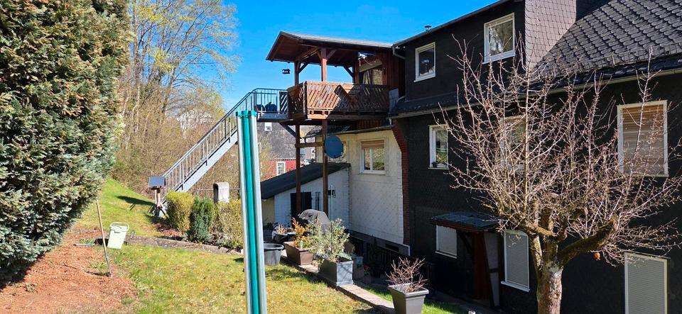 Dachgeschoßwohnung Eschenburg - 6 Zimmer, 130 m&sup2;, 900&euro; | Angebot:25220160