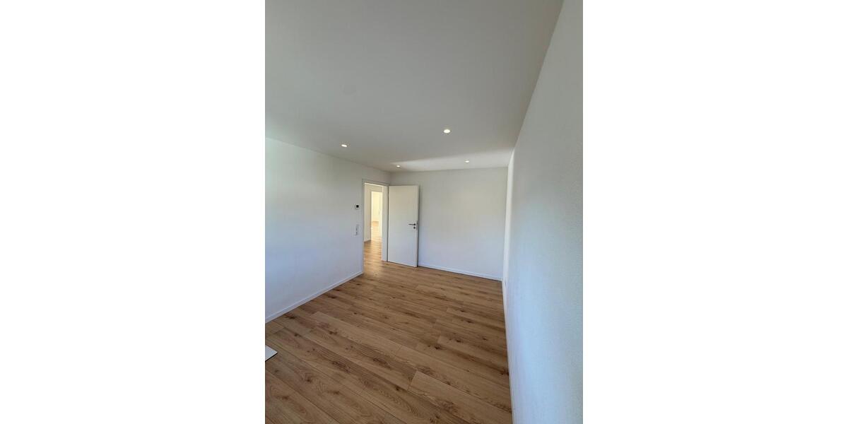 Etagenwohnung Wutöschingen - 4 Zimmer, 100 m&sup2;, 1.190&euro; | Angebot:25636807