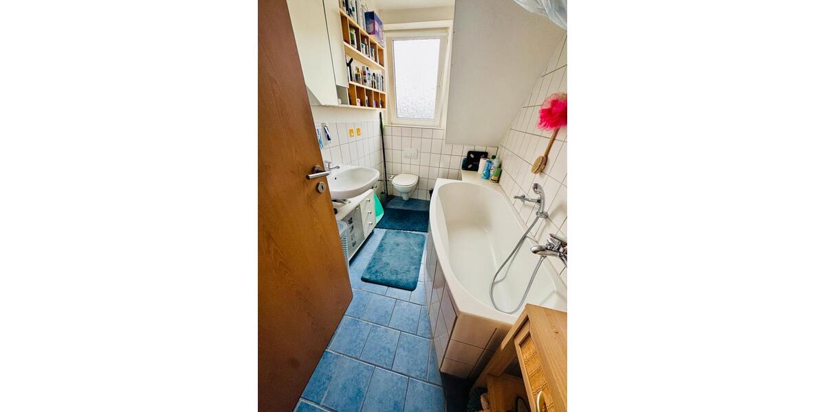 Dachgeschoßwohnung Vettelschoß - 3 Zimmer, 66 m&sup2;, 700&euro; | Angebot:26044322