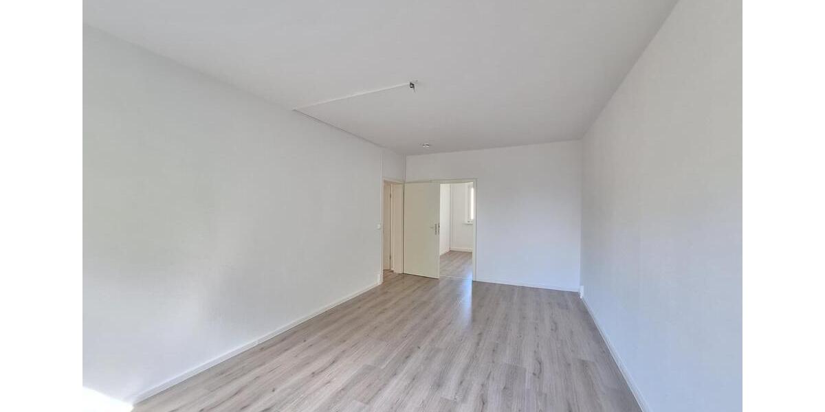 ** 1. NKM geschenkt*! ** - Viel Platz - 5-Zimmer-Wohnung im schönen Leipziger Land! 5 zimmer