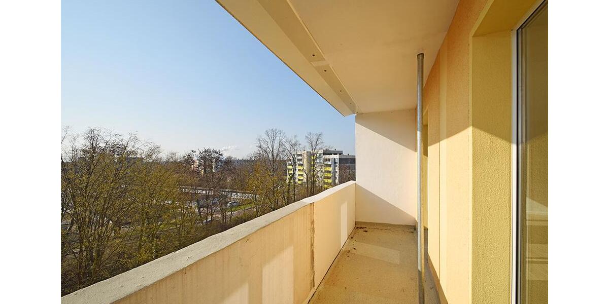 Etagenwohnung Halle (Saale) Silberhöhe - 5 Zimmer, 116 m&sup2;, 731&euro; | Angebot:26003371