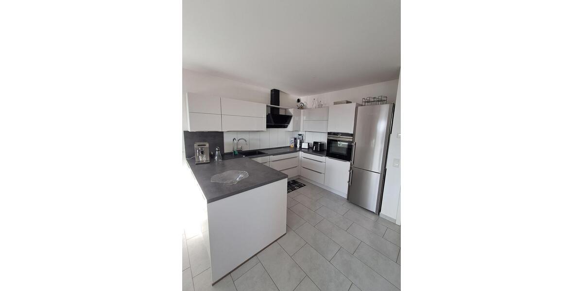 Etagenwohnung Bergisch Gladbach Alt-Frankenforst - 4 Zimmer, 140 m&sup2;, 1.820&euro; | Angebot:25079589