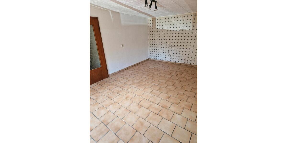 Erdgeschoßwohnung Selters (Westerwald) - 2.5 Zimmer, 80 m&sup2;, 600&euro; | Angebot:26042119