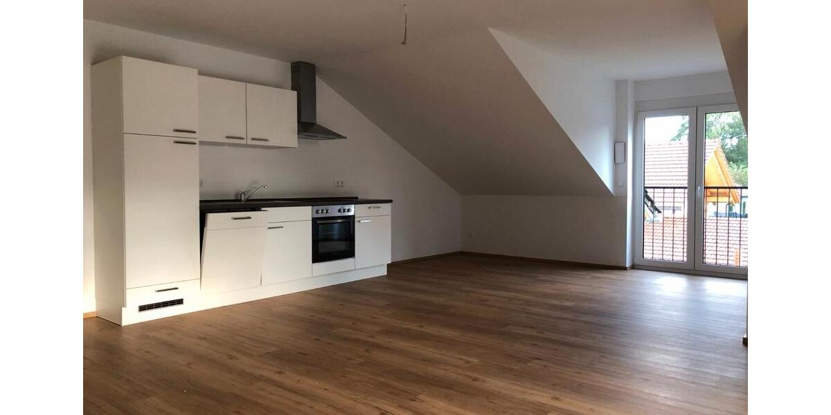 Dachgeschoßwohnung Arnstorf - 3 Zimmer, 70 m&sup2;, 670&euro; | Angebot:25860480