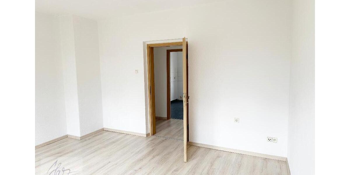 Etagenwohnung Nünchritz - 3 Zimmer, 62 m&sup2;, 320&euro; | Angebot:26400678