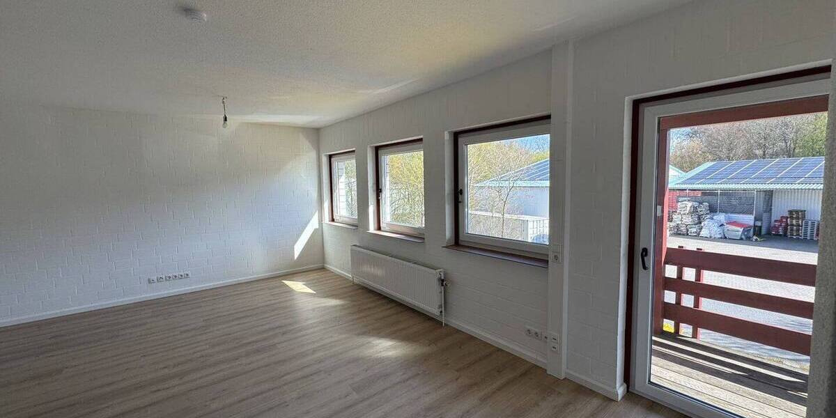 Etagenwohnung Brackel - 3 Zimmer, 82 m&sup2;, 820&euro; | Angebot:26127460