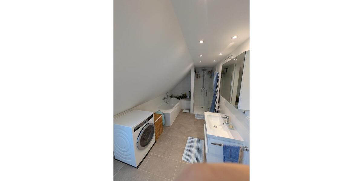 Dachgeschoßwohnung Böblingen Dagersheim - 3.5 Zimmer, 115 m&sup2;, 1.465&euro; | Angebot:24756229