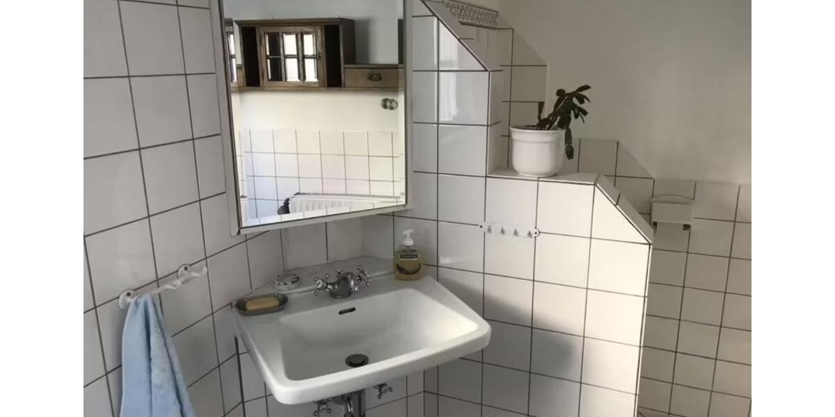 Wohnen auf Zeit Asperg - 1 Zimmer, 16 m&sup2;, 400&euro; | Angebot:25227931