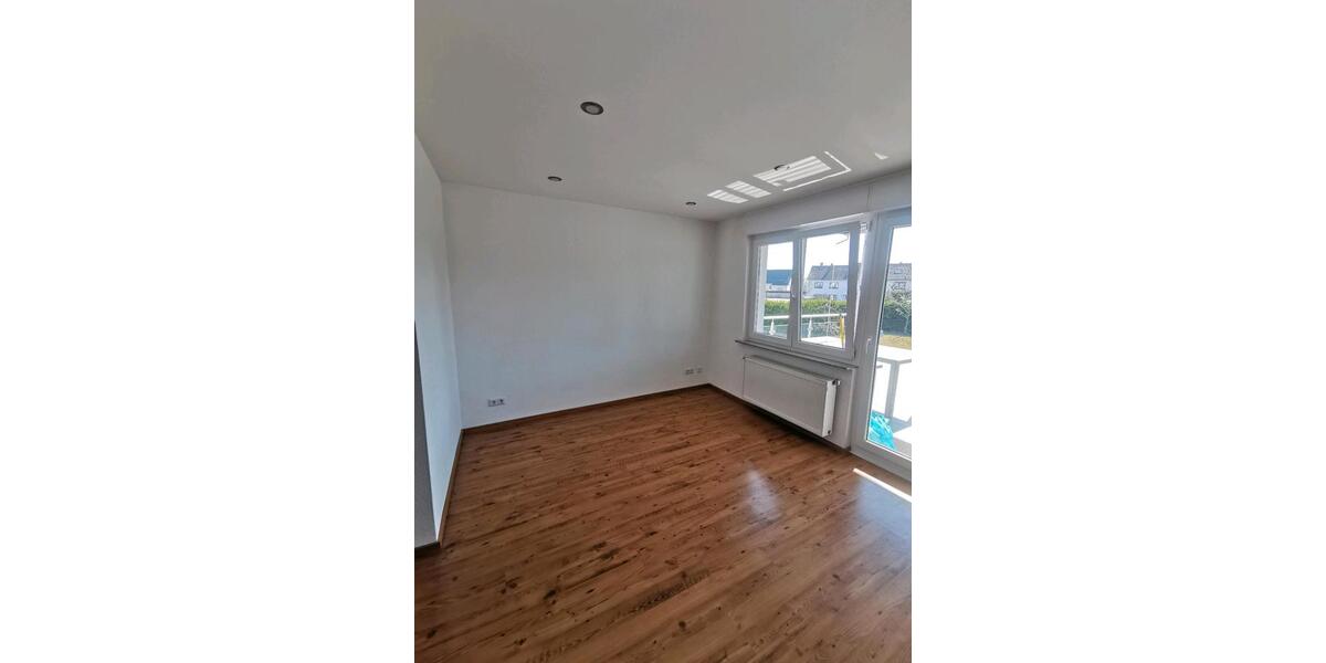 Erdgeschoßwohnung Heusweiler - 3 Zimmer, 83 m&sup2;, 750&euro; | Angebot:24750712