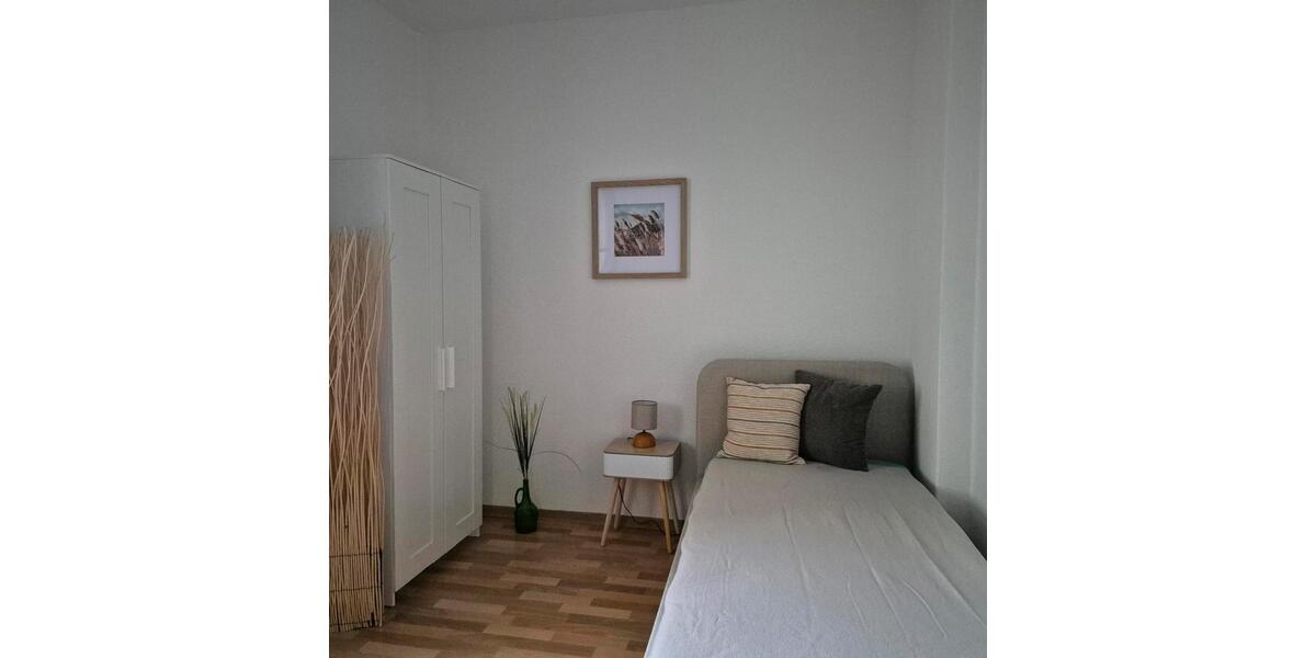 Etagenwohnung Magdeburg Nordwest - 1 Zimmer, 30 m&sup2;, 498&euro; | Angebot:25861551