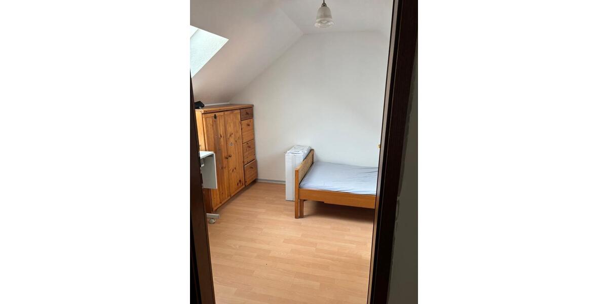 Dachgeschoßwohnung Pfaffenhofen an der Ilm - 3 Zimmer, 75 m&sup2;, 850&euro; | Angebot:25983256