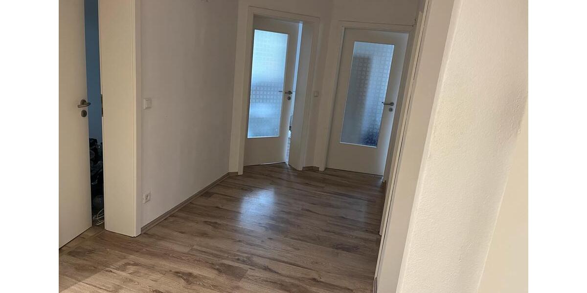Erdgeschoßwohnung Seelze - 5 Zimmer, 120 m&sup2;, 1.400&euro; | Angebot:25048515