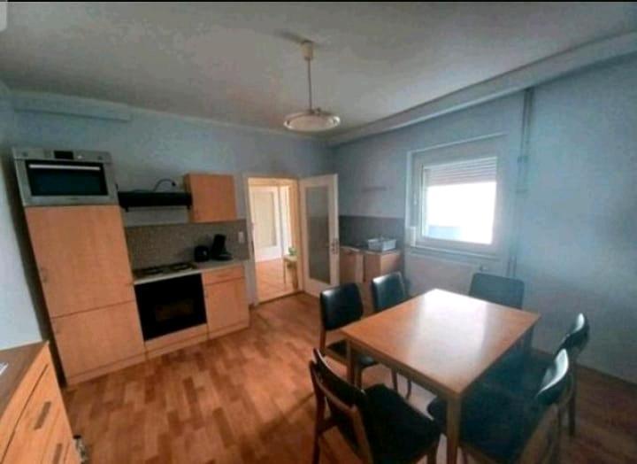 Wohnen auf Zeit Philippsburg - 12 Zimmer, 260 m&sup2;, 18&euro; | Angebot:25722511