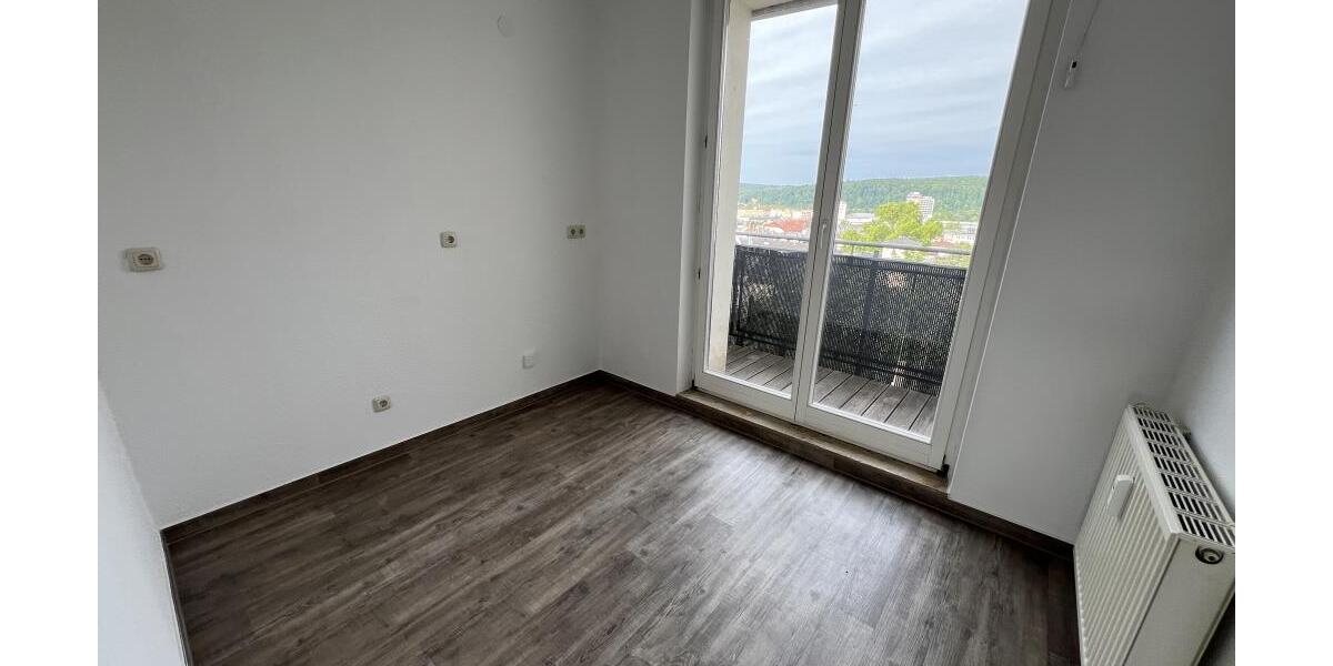 Dachterrasse, Kamin und Fußbodenheizung! Außergewöhnliche 4 Zimmer Wohnung in ruhiger Innenstadtlage! - Etagenwohnung Gera Ostviertel | Angebot:26845300