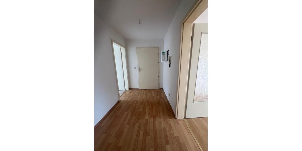 Dachgeschoßwohnung Aue-Bad Schlema Bad Schlema - 2 Zimmer, 50 m&sup2;, 330&euro; | Angebot:25613166