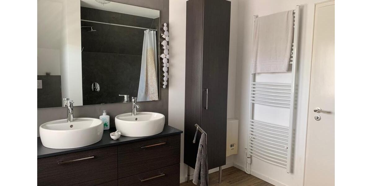 Einfamilienhaus Gummersbach - 6 Zimmer, 250 m&sup2;, 1.950&euro; | Angebot:25216498