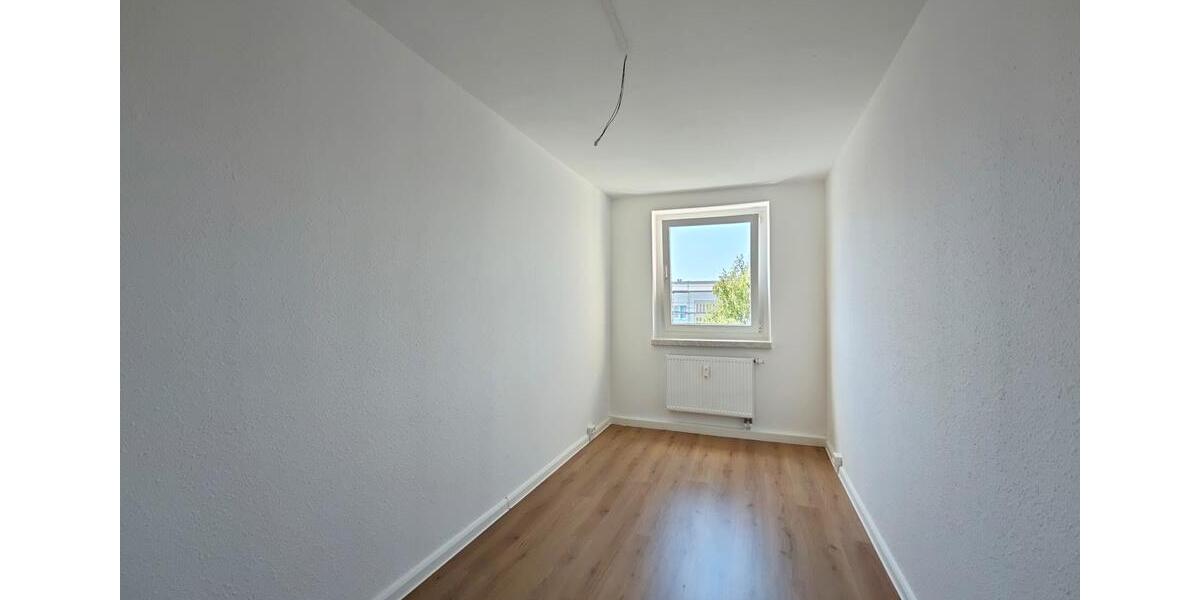 Etagenwohnung Sangerhausen - 4 Zimmer, 72 m&sup2;, 430&euro; | Angebot:26662546