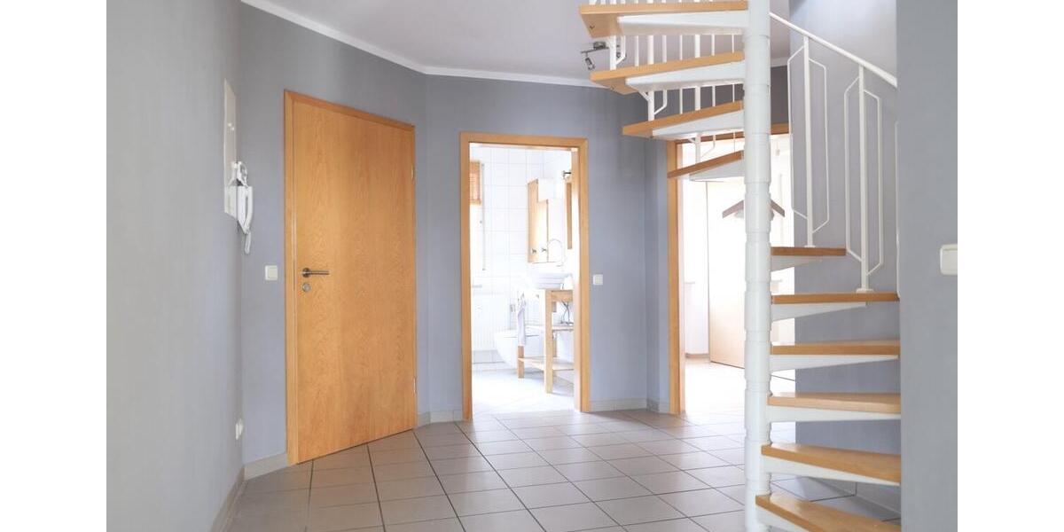 Maisonettenwohnung Schrobenhausen - 4 Zimmer, 122 m&sup2;, 1.350&euro; | Angebot:25971861