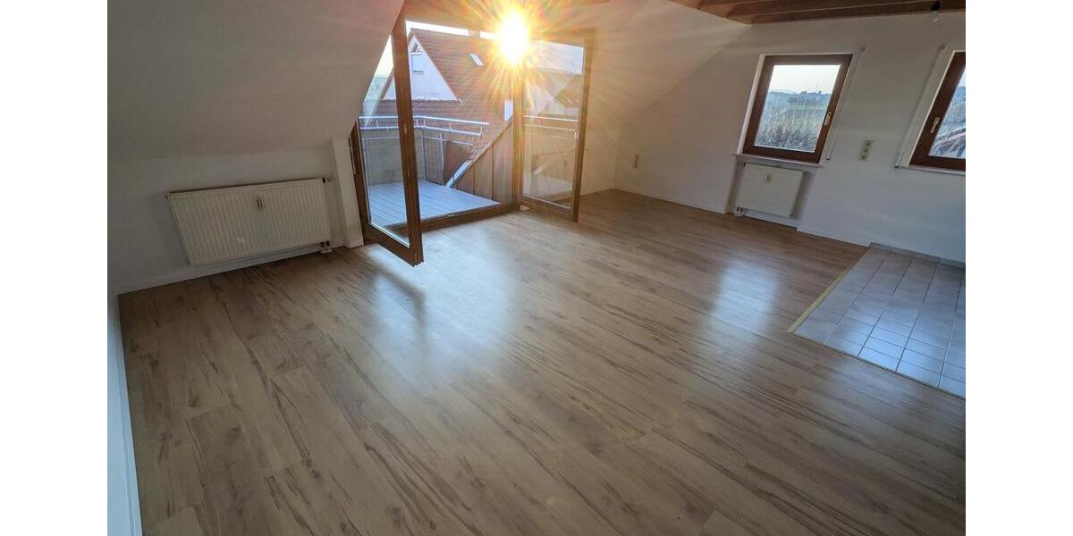 Dachgeschoßwohnung Bietigheim-Bissingen Bissingen - 3 Zimmer, 67 m&sup2;, 1.085&euro; | Angebot:26004497