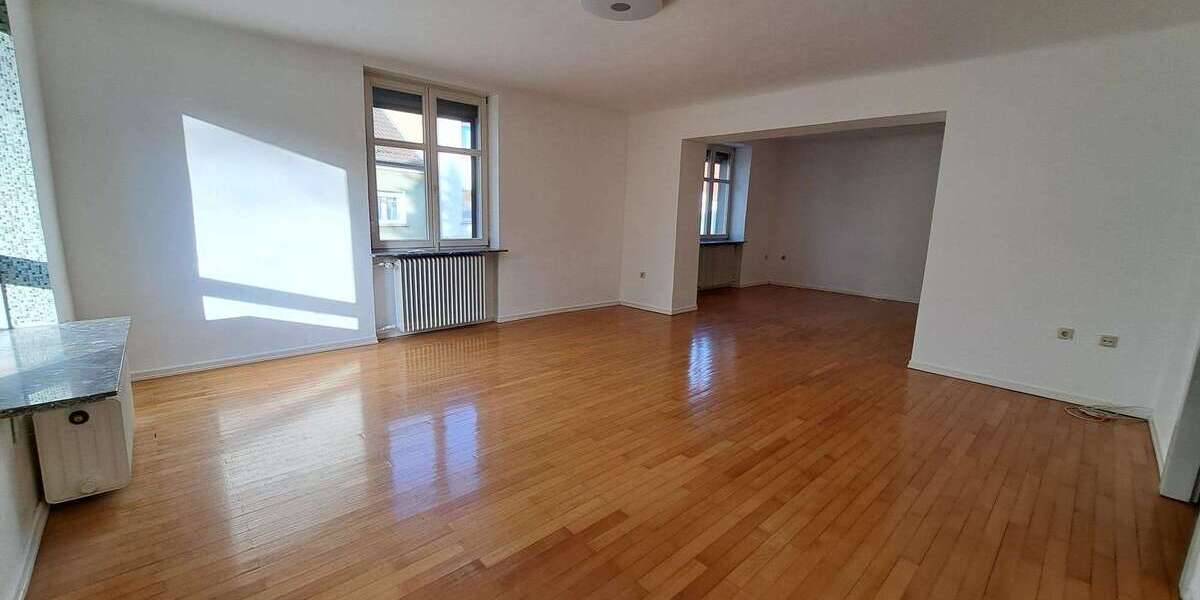 Etagenwohnung Püttlingen - 2.5 Zimmer, 87 m&sup2;, 690&euro; | Angebot:23301429