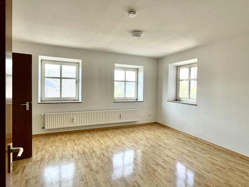 Großzügige 2,5 Zimmer-Wohnung in Augsburg-Kriegshaber zimmer