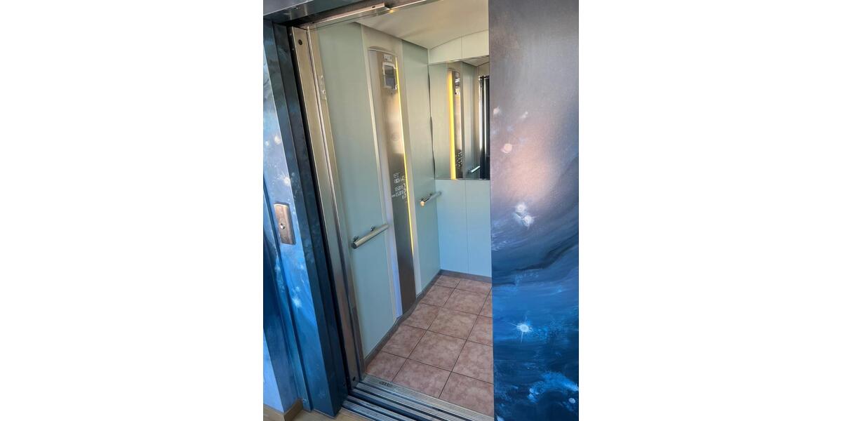 Dachgeschoßwohnung Bad Bocklet - 3 Zimmer, 130 m&sup2;, 1.300&euro; | Angebot:25350125