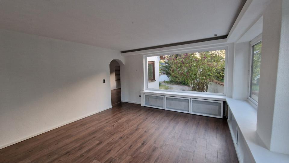 Erdgeschoßwohnung Sickte - 4 Zimmer, 130 m&sup2;, 1.200&euro; | Angebot:26349323